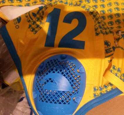 Maatwerk Turbo Waterpolo Cap Kempvis thuis